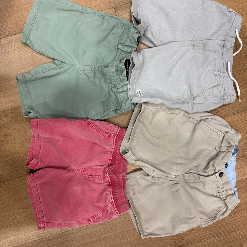 Boys shorts (4 pairs)